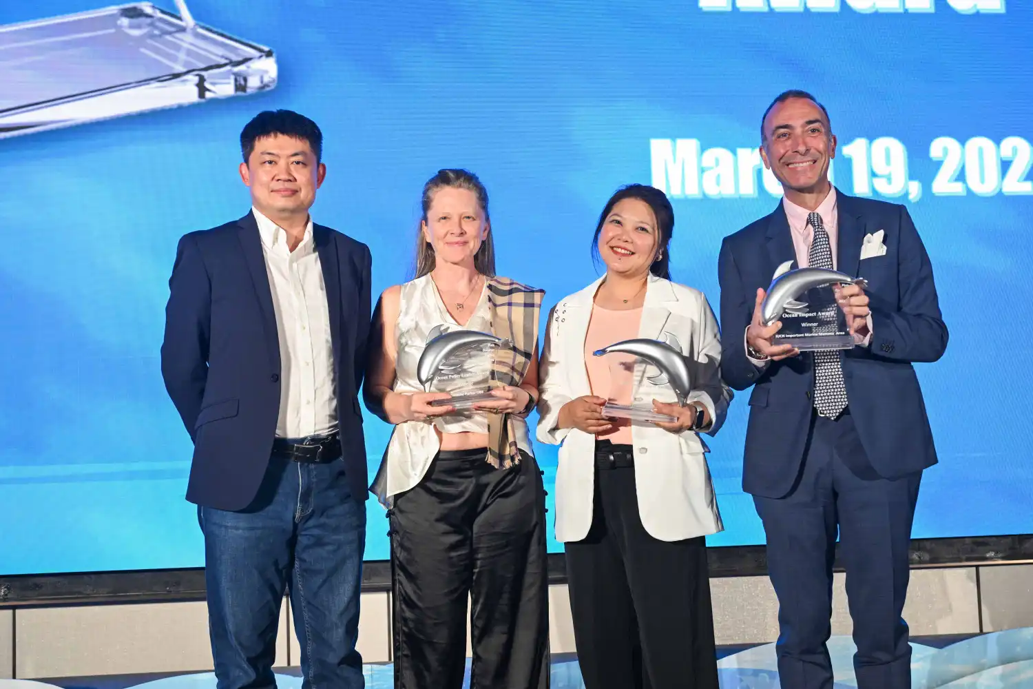 20260320-News-Pink-Dolphin-Aw-4